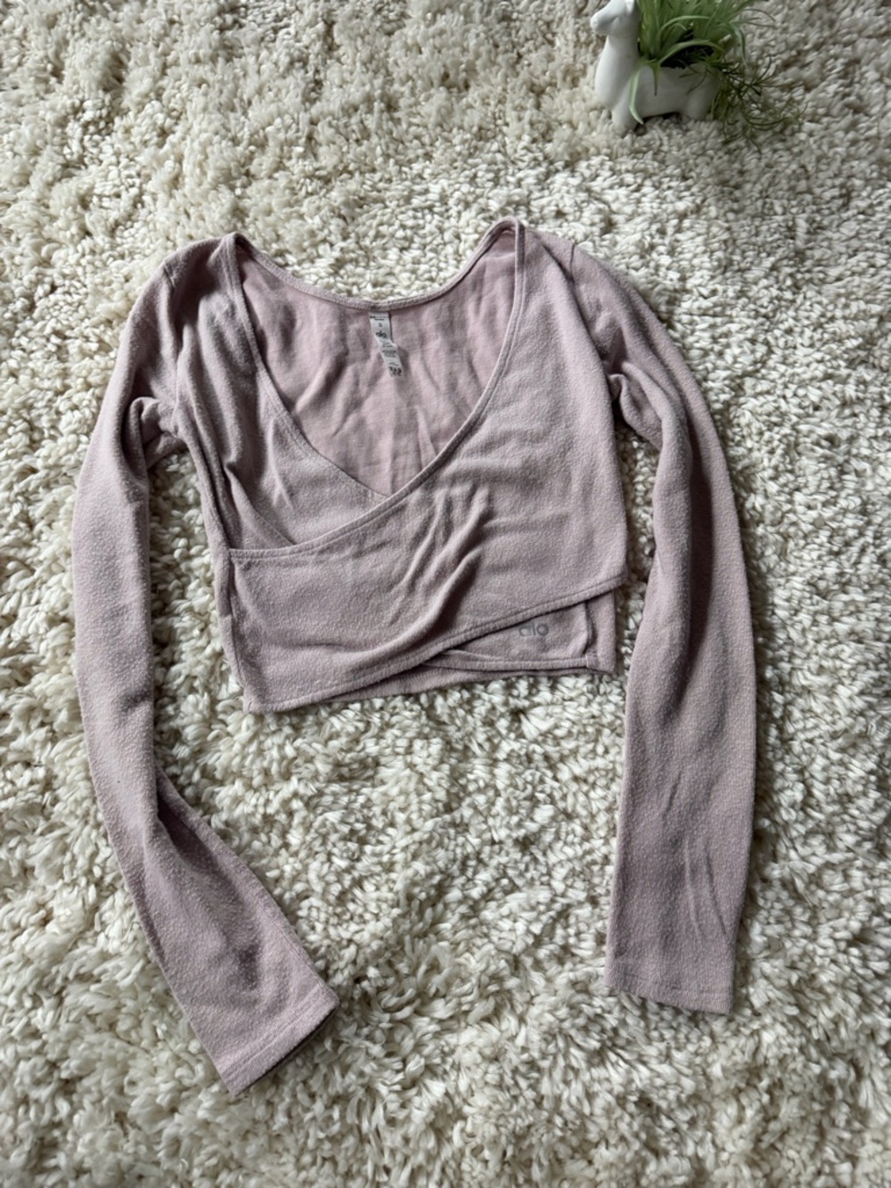 ALO Yoga Dusty Mauve Wrap-Style Long-Sleeve Crop Top sporty long sleeve